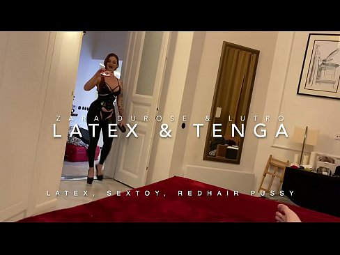 ❤️ Escadravo ruivo em traje de látex fodido por meio de meio-irmão ☑ Porno em nós ❌️