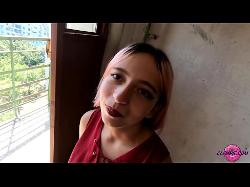 ❤️ Estudante Sensual Chupa um Estranho no Outback - Cum On His Face ☑ Porno em nós ❌️
